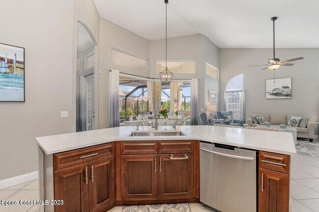 Building Photo - 958 Wildwood Dr