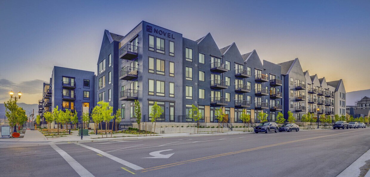 NOVEL Daybreak by Crescent Communities Apartments in South Jordan, UT