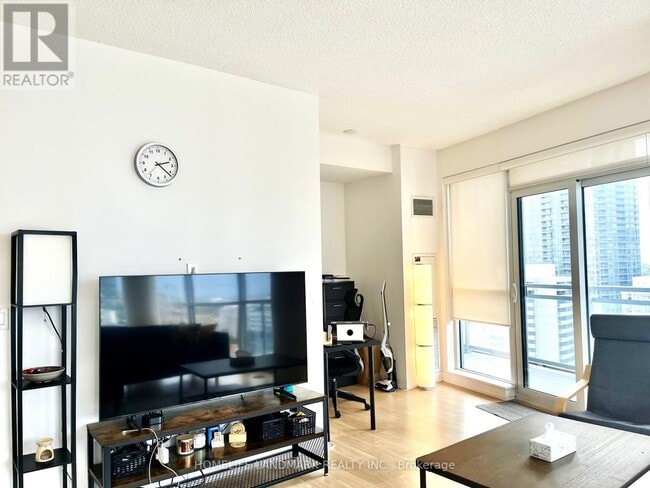 Building Photo - 89 Dunfield Ave