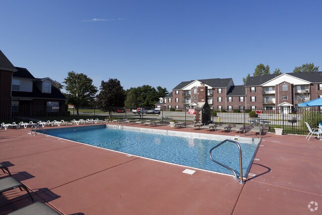Piscina - Cross Winds Apartments