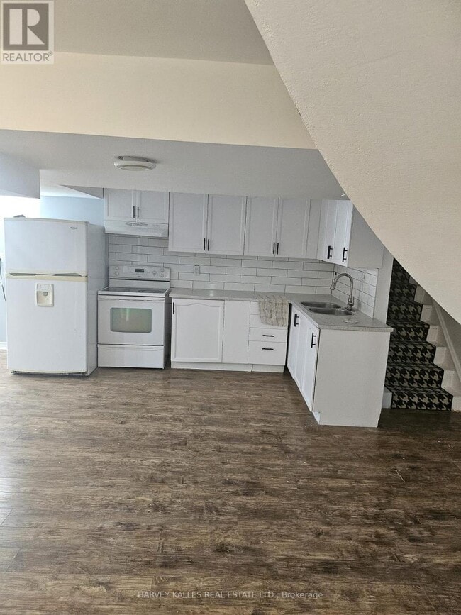 Building Photo - 72 Willowbrook Dr