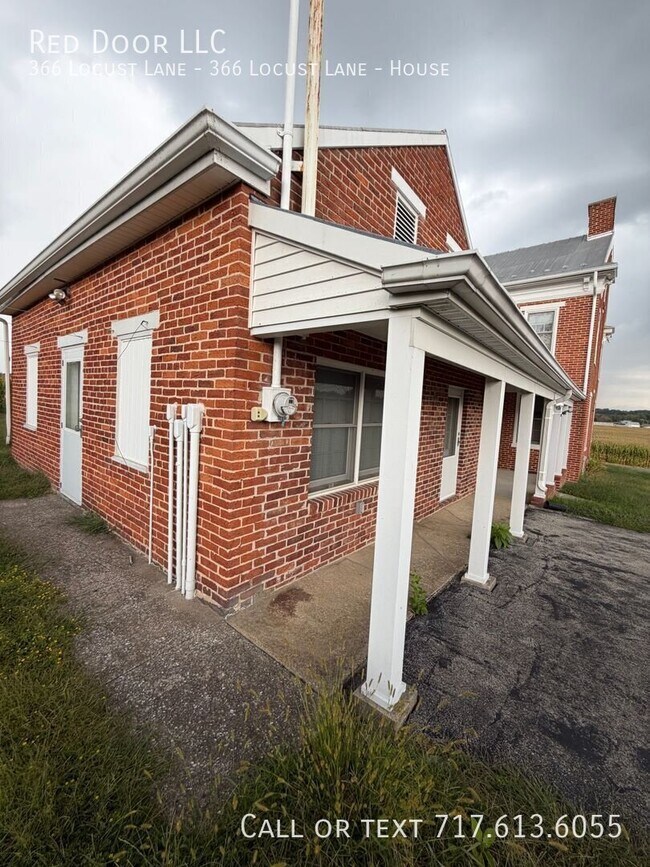 Building Photo - 366 Locust Ln