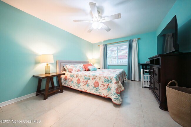 Building Photo - 8715 Camelia Ct