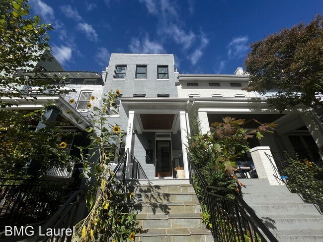 Building Photo - 3 br, 3 bath House - 1423 Meridian Pl NW (#1)