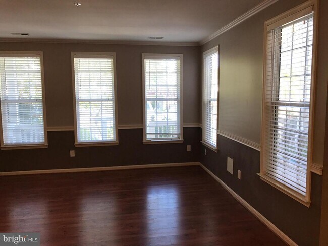 Foto del edificio - 19423 Caravan Dr