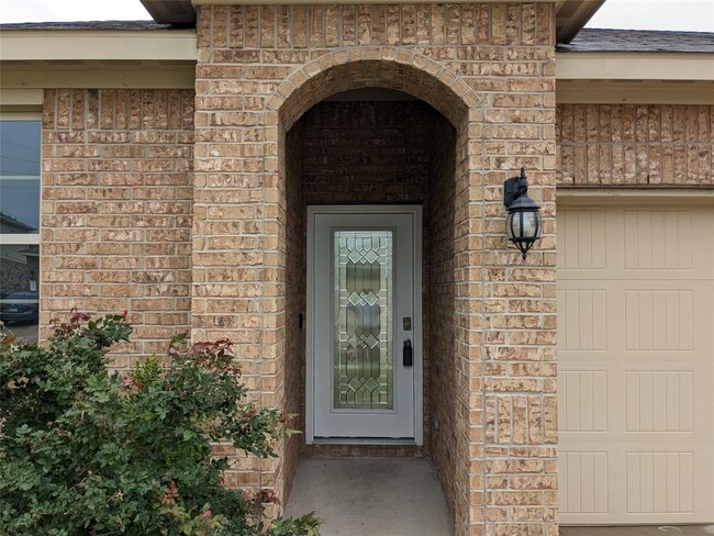 Building Photo - 6122 Purple Iris St