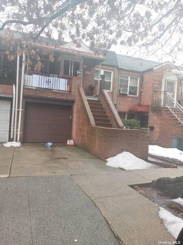 6615 Burns St, Forest Hills, NY 11375 House Rental in Forest Hills, NY