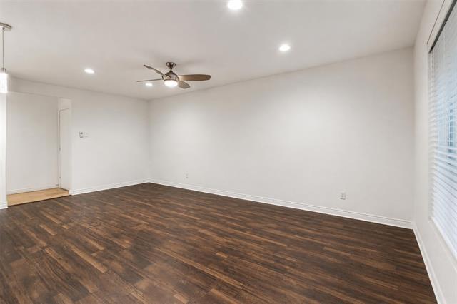 Foto del edificio - 15909 Stillwood St