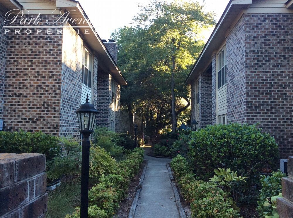 Foto principal - 406 75th Ave N