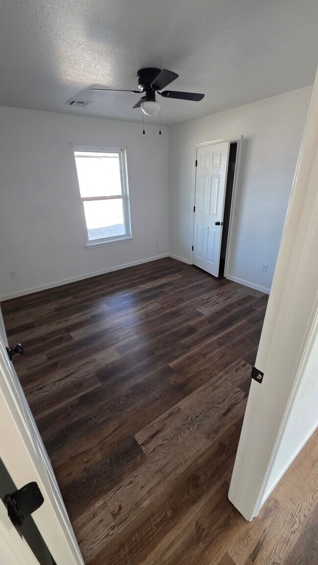 Foto del edificio - 8213 E Norman St