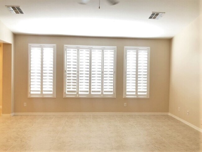 Building Photo - COMING SOON! A Beautiful 4 Bedroom / 2 Bat...