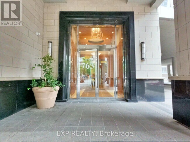 Photo du bâtiment - 761 Bay St.