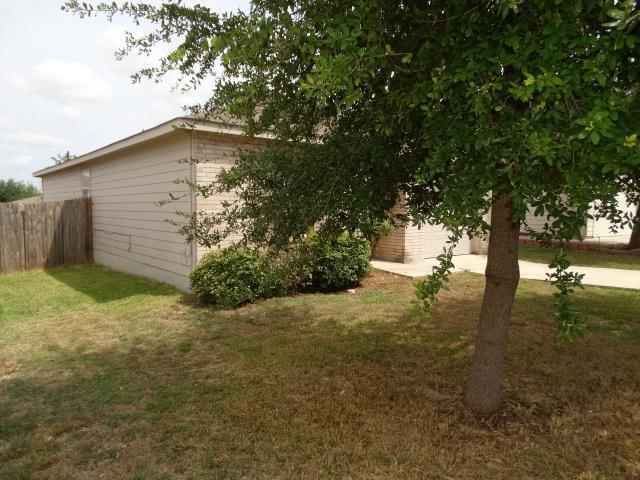 Building Photo - 11239 Country Canyon, San Antonio, TX. 78252