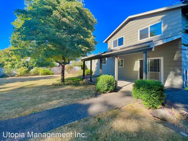 Foto del edificio - 3 br, 2.5 bath House - 335 NE 141st Ave.