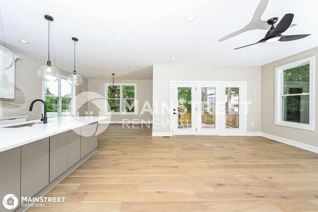 Building Photo - 2820 Torbett St
