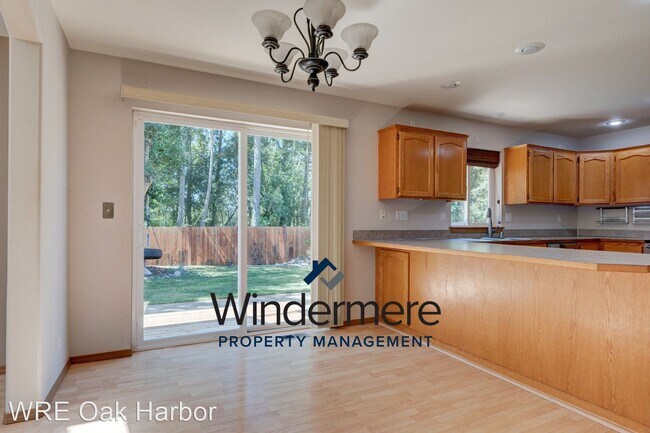 Building Photo - 3 br, 2.5 bath House - 2021 SW Rosario Pl