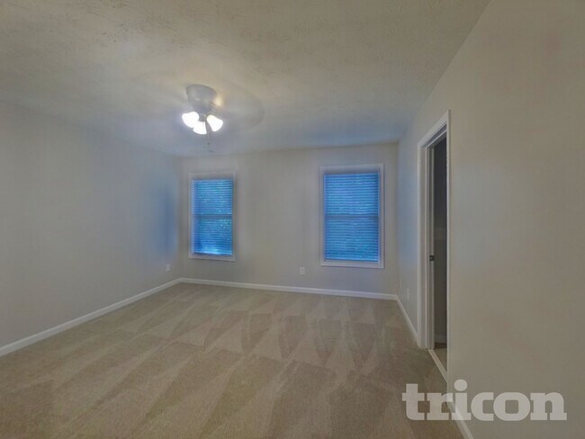 Foto del edificio - 750 Mountain Laurel Dr