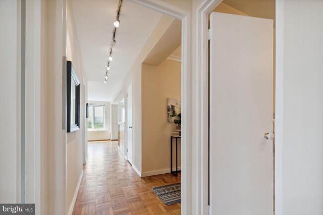 Building Photo - 2475 Virginia Ave NW