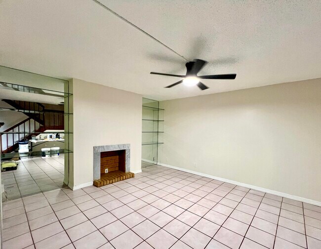 Foto del edificio - 134 Woodland Rd
