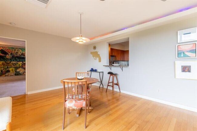Building Photo - Park Terrace 3-2  by Overton Park
