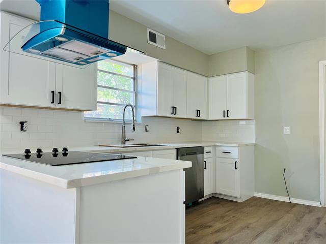 Building Photo - 3603 Vinecrest Dr
