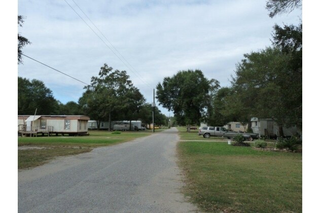 Building Photo - 2928 W Hwy 90