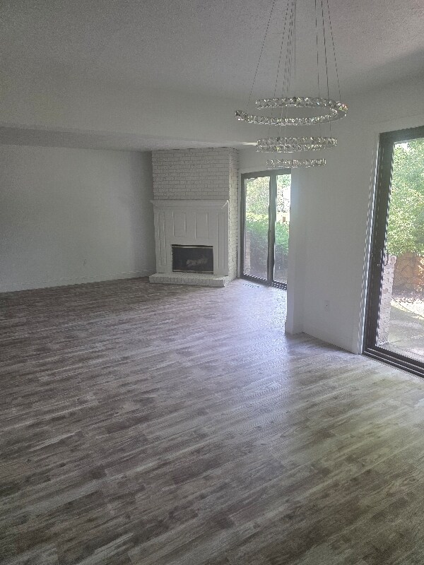 Foto del edificio - 3421 Burrwood Dr