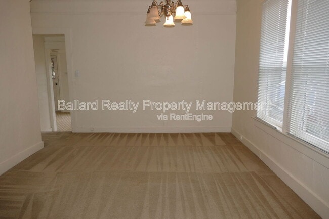 Building Photo - 602 N 65th St