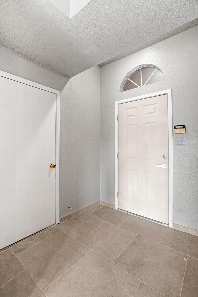 Building Photo - 881 Fragrant Ash Pl