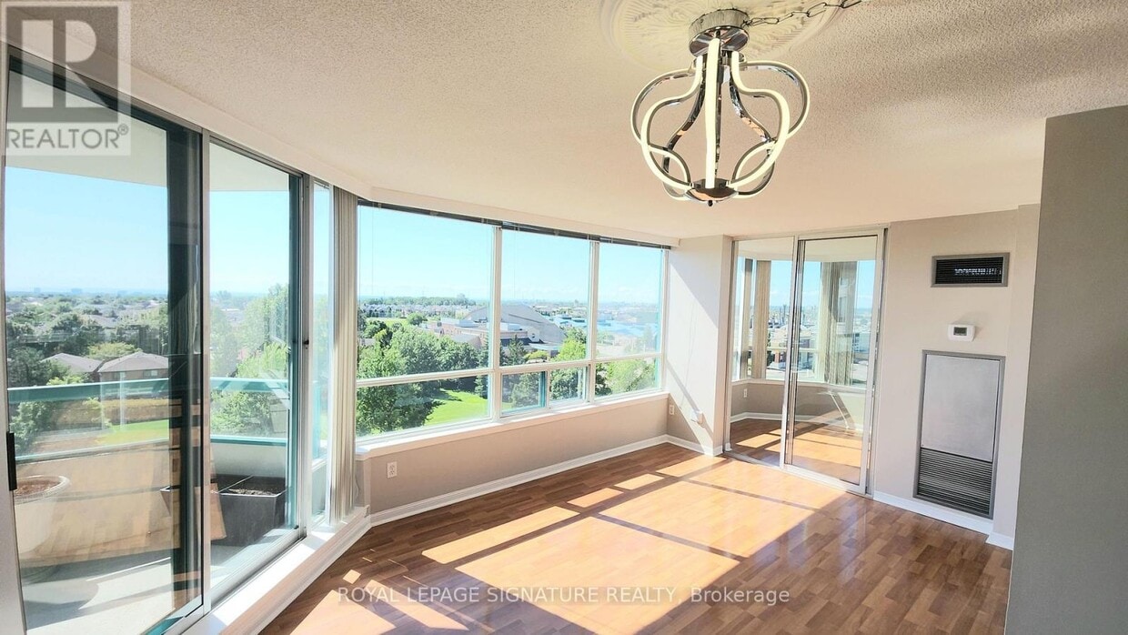 Photo principale - 550 Webb Dr