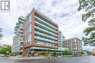 Building Photo - 1830 Bloor St W