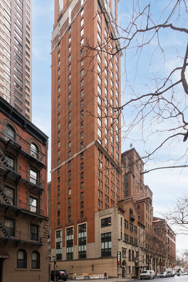 Building Photo - The Park Laurel