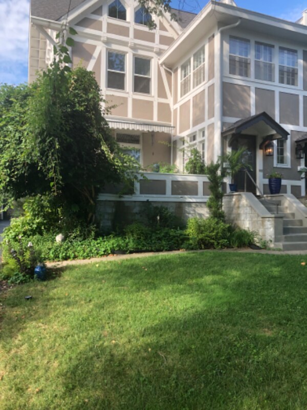 Primary Photo - 969 Marion Ave