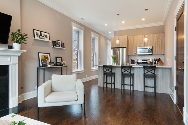 Foto del edificio - 2042 W Potomac Ave