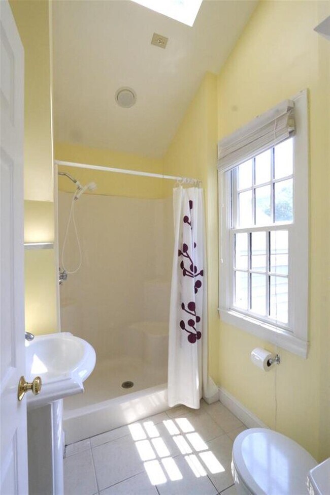 Foto del edificio - 86 Winter St