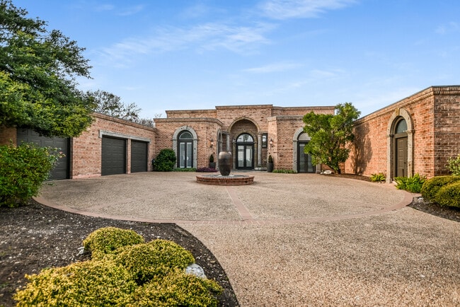 Building Photo - 78 Pascal Ln