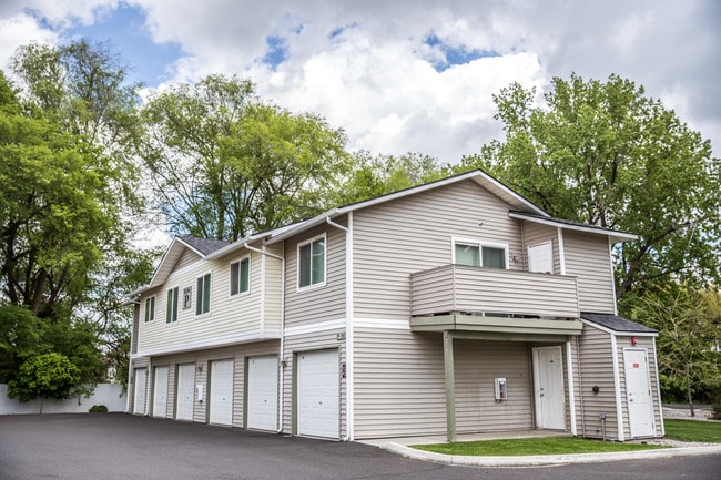Foto del edificio - Bentley Apartments
