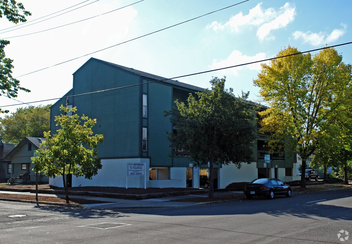 Primary Photo - 1711 Patterson St