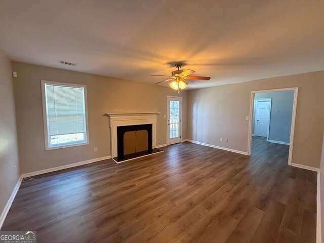 Foto del edificio - 1717 New Hope Rd