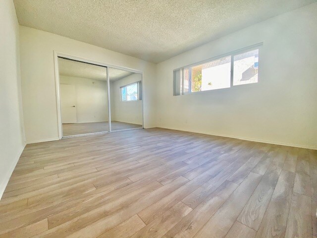 Foto del edificio - 3770 Dunn Dr