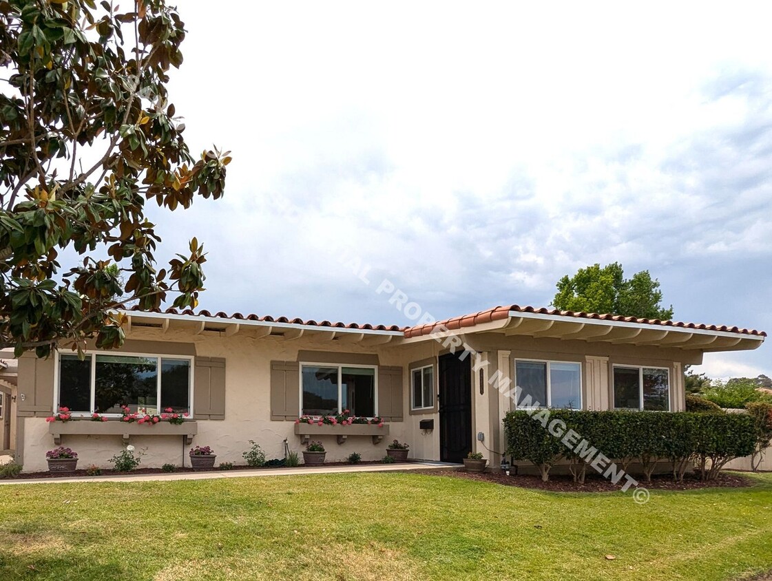 Primary Photo - Beautifully Updated 2 Bedroom / 2 Bathroom...