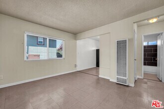 Building Photo - 3610 Percy St