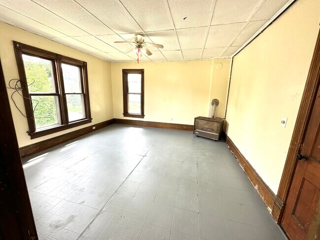 Building Photo - 602 Lafayette St