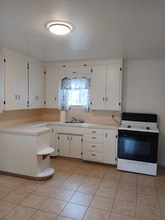 Building Photo - 823 El Terino Ave