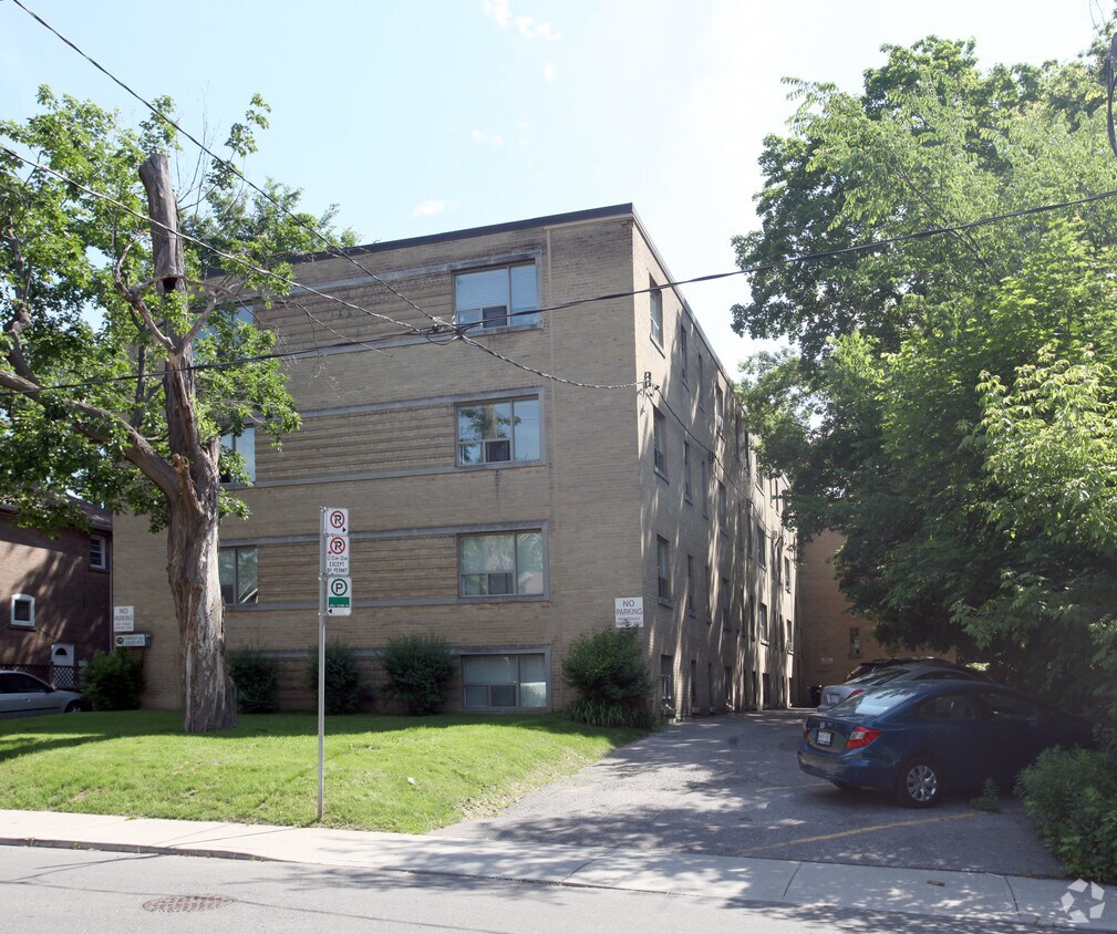 Primary Photo - 299 Forman Ave