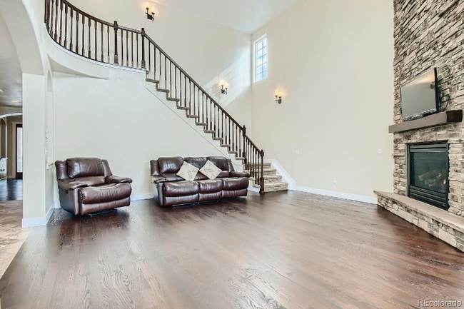 Photo - 10555 Albion St House