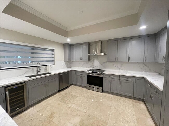 Foto del edificio - Northwest 79th Place, Miami Lakes, FL 33016 - 4 BR 3 BA house