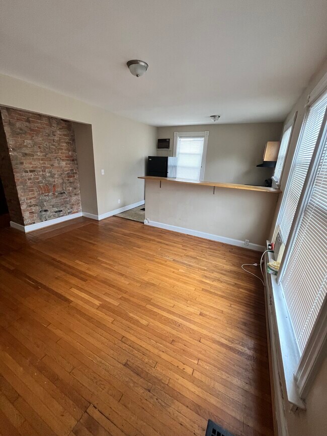 Foto del edificio - 5908 Cary Ave