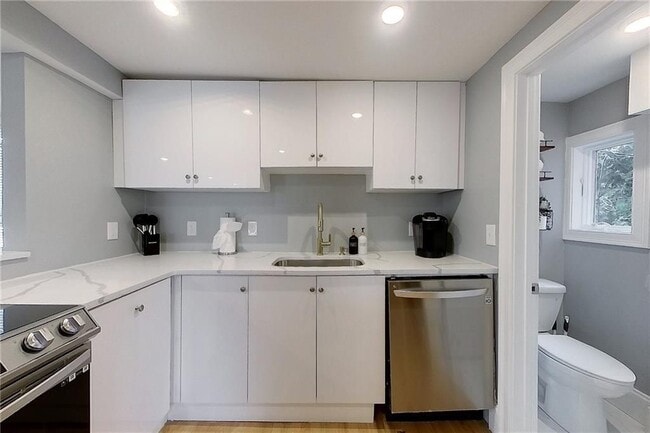 Foto del edificio - 382 Spring St