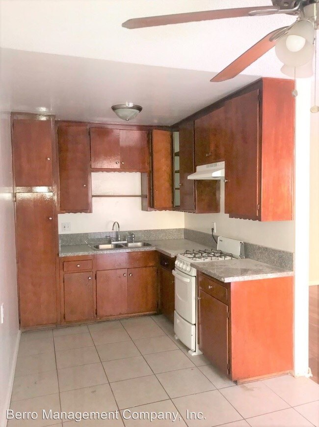 Building Photo - 5820 Rose Ave